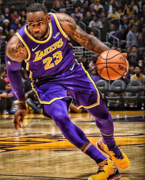 埃贝尔：卡尔无大碍；我们对格纳布里战阿森纳时复出保持乐观（埃贝尔：卡尔问题不大，乐观格纳布里可在对阵阿森纳时复出）