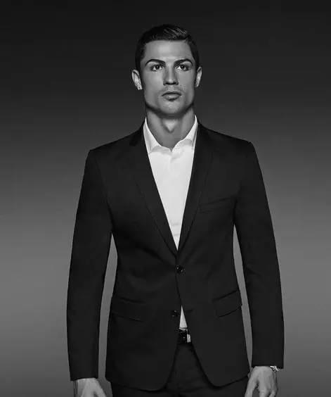 美媒：尼克斯补强瞄准迪温琴佐和阿尔瓦拉多，且已与对方球队接触（美媒：尼克斯将迪温琴佐与阿尔瓦拉多列为补强目标，已与其所属球队展开洽谈）