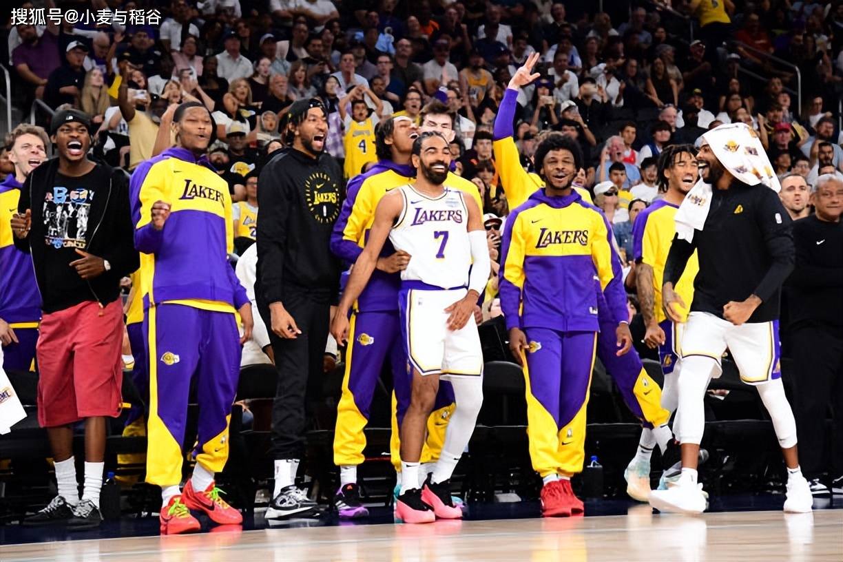 末节爆发未能救主！西亚卡姆16中7得到23分3篮板4助攻（末节发威无力回天，西亚卡姆16投7中拿下23分3篮板4助攻）