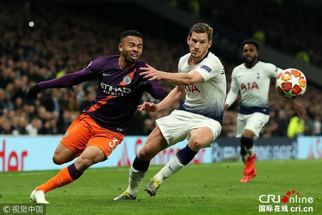 即将面对旧主，阿诺德晒抵达利物浦照片：回家了（战旧主在即，阿诺德晒到达利物浦照：回家了）