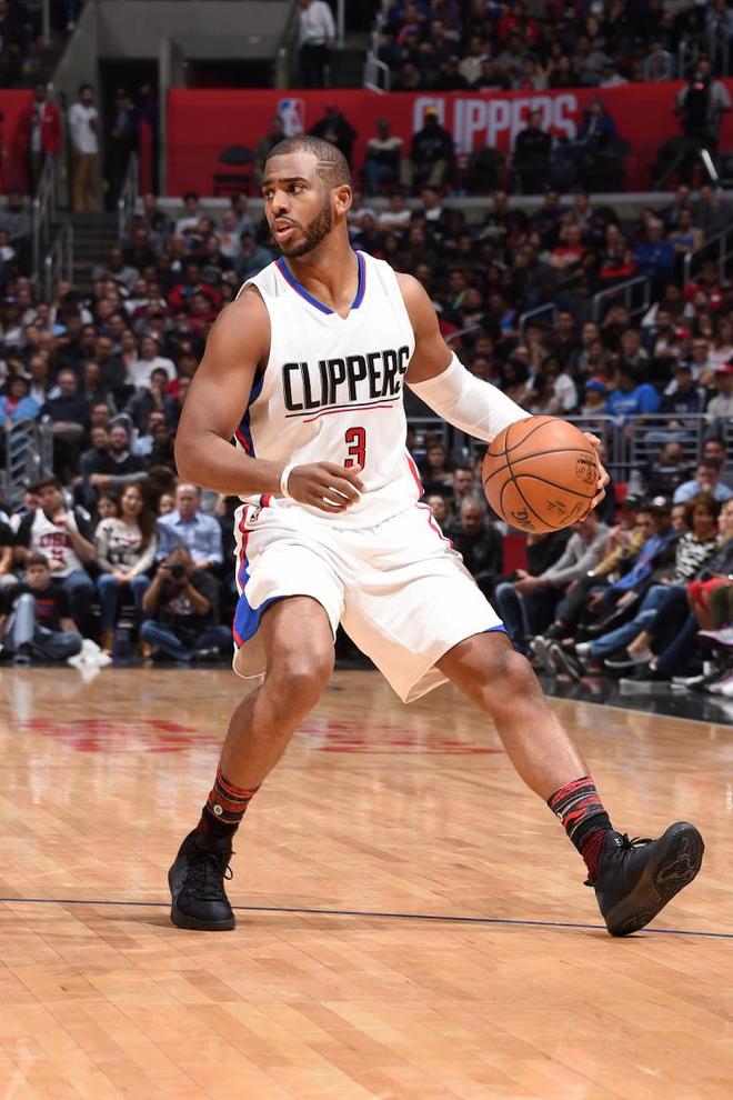 成都蓉城新掌门人徐正源续约并推动三名球员签约，球队迅速崛起，有望争冠。（成都蓉城续约主帅徐正源并签下三将，球队迅速崛起剑指冠军）