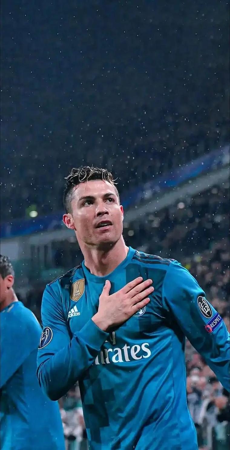 皇马vs曼城半场数据：射正1-5，控球率曼城领先（半场战报：皇马射正1比5落后，曼城控球占优）