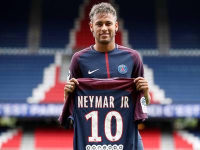 马特乌斯：6周前我预测拜仁以15分优势夺冠，或许分差会更大（马特乌斯：六周前我看好拜仁以15分优势封王，如今看来差距或更大）