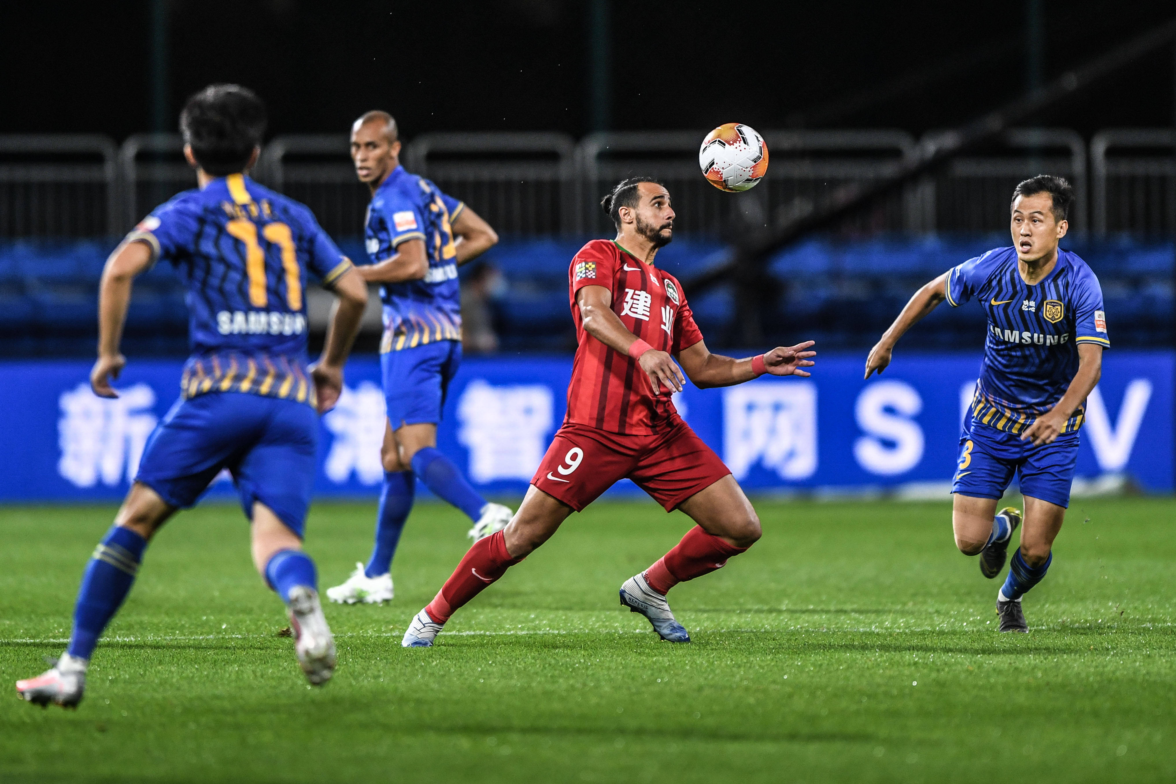 德保罗：我们会竭尽全力卫冕世界杯，希望能像2022年那样顺利（德保罗：全力冲击世界杯卫冕，盼再现2022年的顺利）