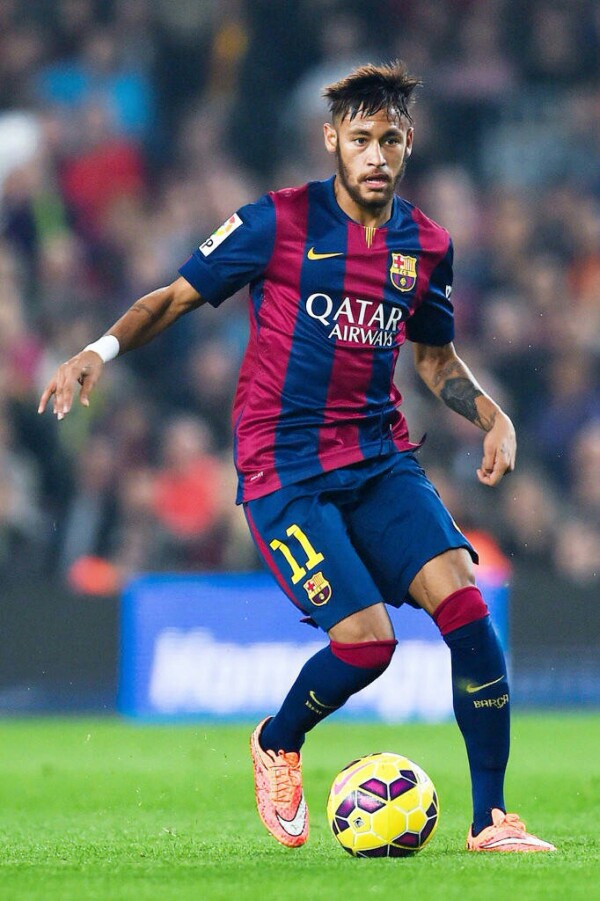 科莫vs卡利亚里：莫拉塔、尼科-帕斯首发，米纳、塞巴斯蒂亚诺-埃斯波西托出战（科莫对阵卡利亚里：莫拉塔、尼科-帕斯先发，米纳、塞巴斯蒂亚诺-埃斯波西托登场）