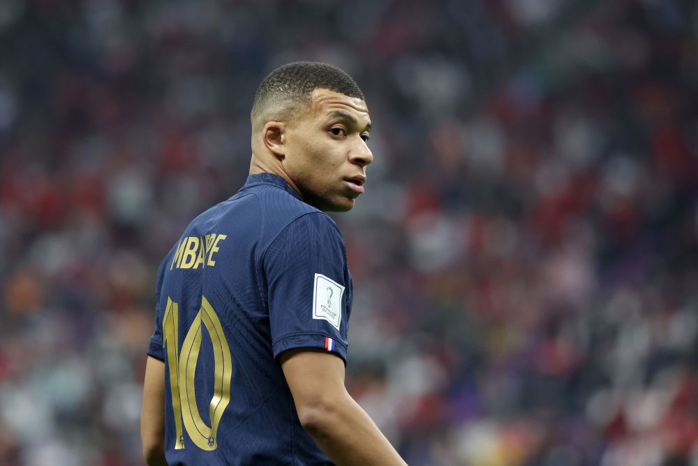 世体：巴萨正等待重返诺坎普的批文，若本周不行则需等到月底（世体：巴萨等待重回诺坎普批复，本周无果将延至月底）