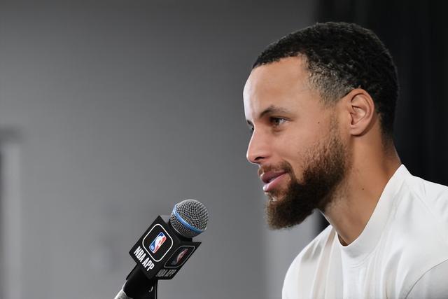 埃斯特旺：能理解亚马尔今天的处境，库库雷利亚超级难对付（埃斯特旺：理解亚马尔当下的处境，库库雷利亚非常难缠）