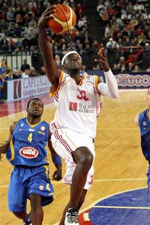 美记：字母哥在2020年确实想加盟热火，还有意与东契奇联手（美媒曝：字母哥曾在2020年想加盟热火，并考虑与东契奇联手）