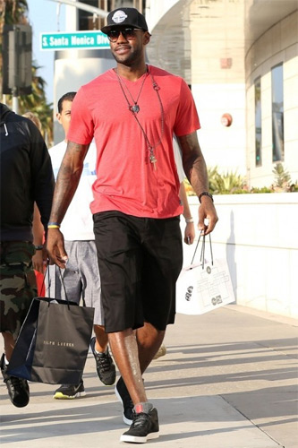 赢了球，却被骂上热搜（赢下比赛，骂声却冲上热搜）