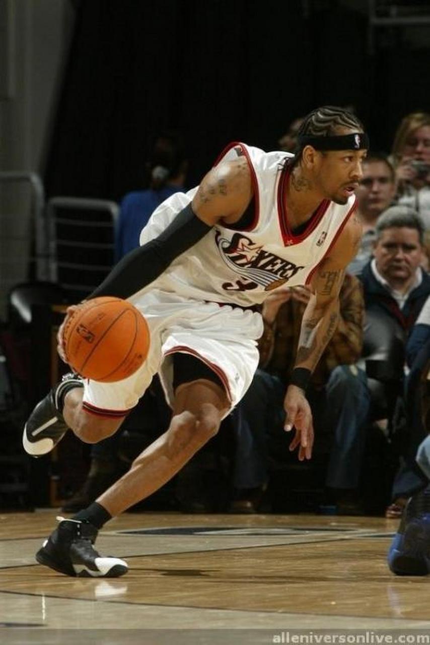 4次超越因扎吉，姆巴佩是欧冠客场戴帽次数最多的球员（姆巴佩4次欧冠客场戴帽，超越因扎吉成历史第一人）