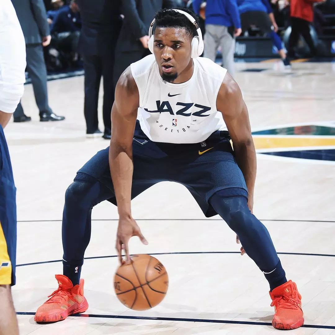 环足奖年度最佳中场候选：维尔茨、若昂-内维斯、佩德里在列（维尔茨、若昂·内维斯、佩德里入围环足奖年度最佳中场）